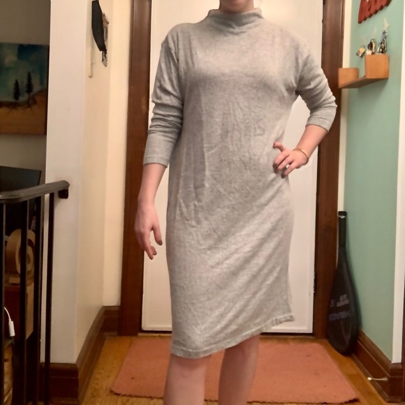 [SOLD] Soft long sleeve mock neck heather grey dress - Picture 4 of 8